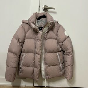 Canada Goose Junction Parka in Lucent Rose (size XS)